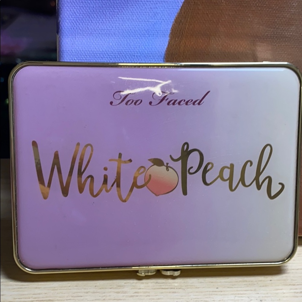 Too Faced Multi-Dimensional Eye Shadow Palette